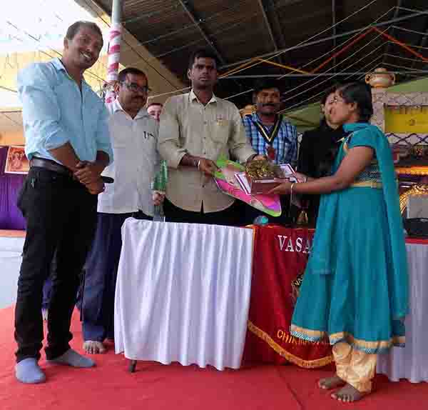 ಗಣಪತಿ ಪೆಂಡಾಲಿನಲ್ಲಿ ವಾಸವಿ ಕ್ಲಬ್‍ನಿಂದ ಚಿತ್ರಕಲಾ, ಗಾಯನ ಸ್ಪರ್ಧೆ